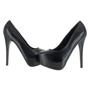 Steve Madden Dejavu Black Leather Platform Pumps 9